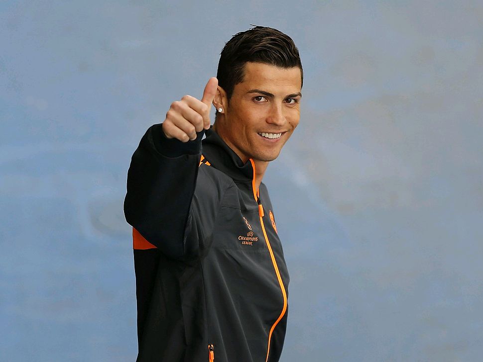 17岁妖星三连斩独享历史第一，拜仁3-1葡萄牙体育，主场37场不败（17岁新星连场破门加冕历史第一人，拜仁3-1葡萄牙体育，主场37场不败）