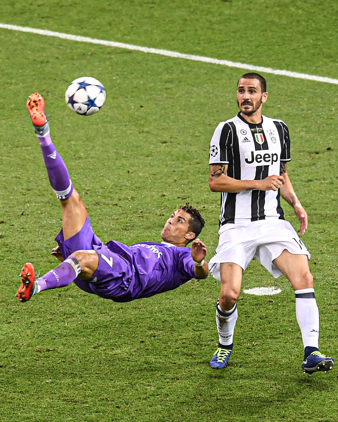 半场战报：莱切2-0都灵，班达建功，拉萨纳-库利巴利破门（半场：莱切2-0领先都灵，班达、拉萨纳-库利巴利相继破门）