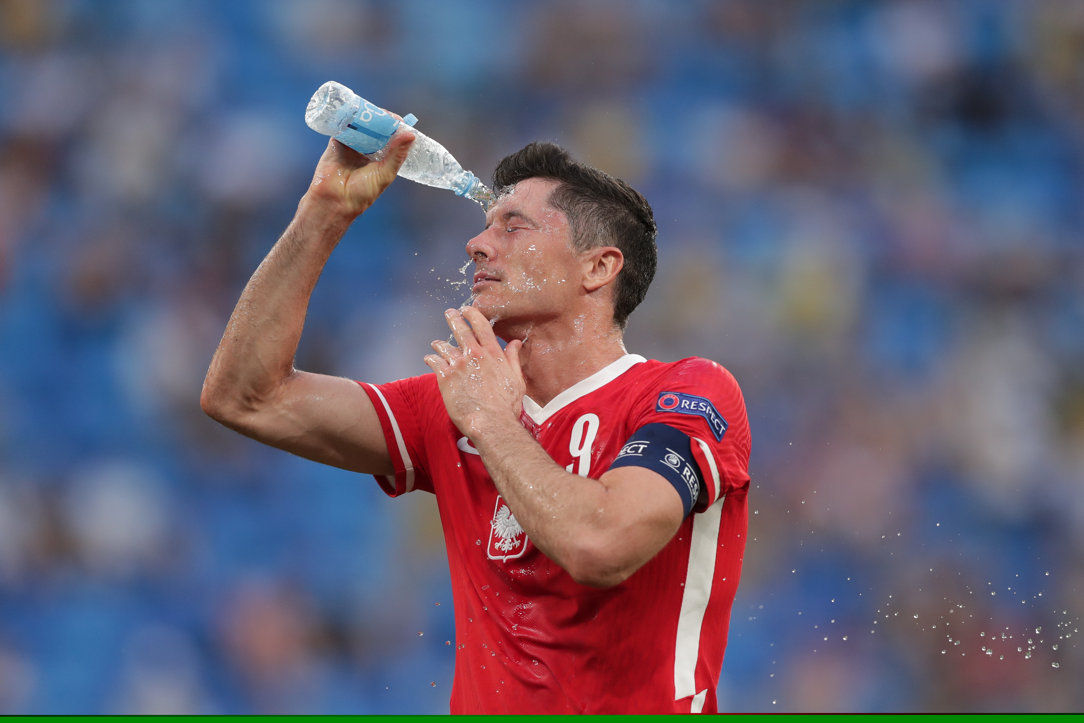 战海港两射一传，林加德加盟首尔65场比赛以来首次单场造3球（对海港梅开二度+送助攻，林加德加盟首尔后65场首次单场参与3球）