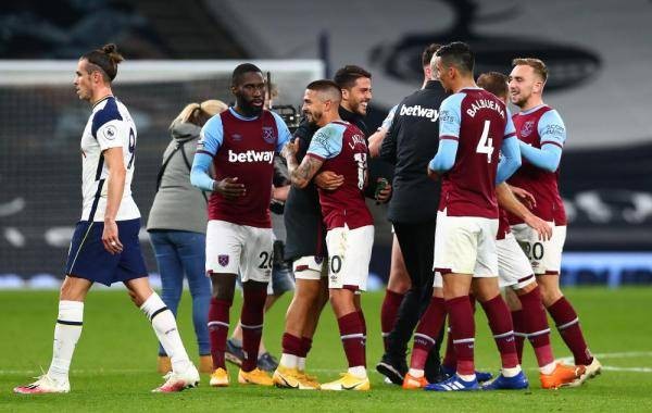 第17轮：比利亚雷亚尔0-2巴塞罗那 集锦