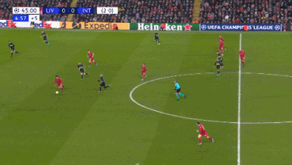 新卡牌大师？皇马本场主裁金特罗本赛季9场西甲出示8红42黄（皇马本场主裁金特罗本季执法西甲9场已掏8红42黄，判罚尺度成焦点）