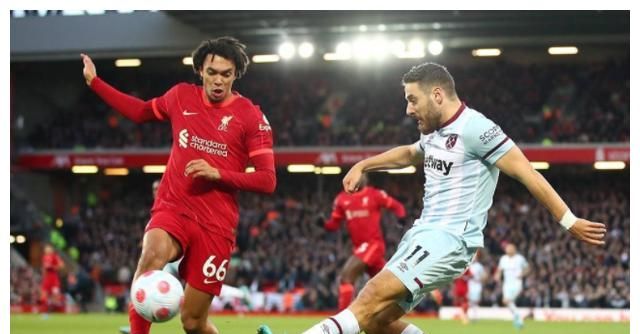 中超球队阵容分析：武汉三镇近期变化,（中超武汉三镇阵容观察：近期变动解析）