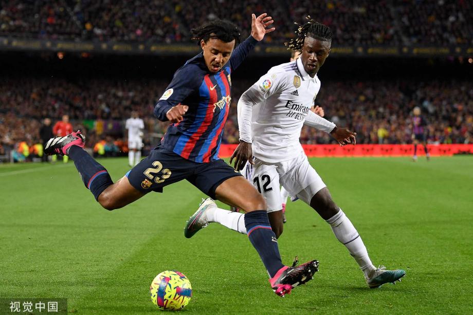 记者：申花今天下午飞赴天津，于汉超、戴伟浚等人随队出征（记者称申花今日下午启程赴津，于汉超、戴伟浚等球员随队出征）