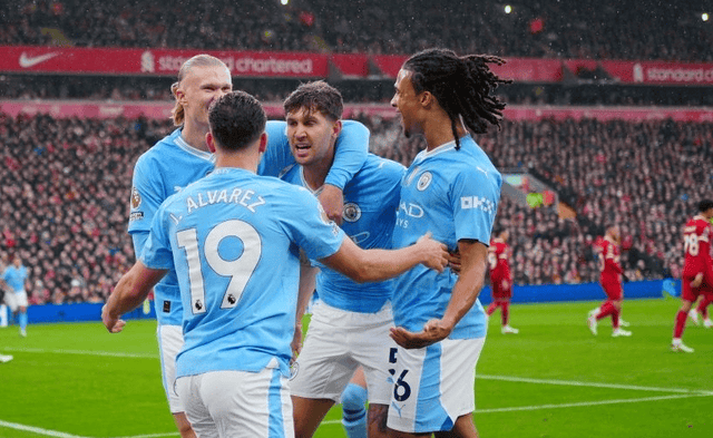 记者：申花队已于昨晚返回上海，迎来5天假期进行休整（记者：申花昨夜回沪，将休整五天）