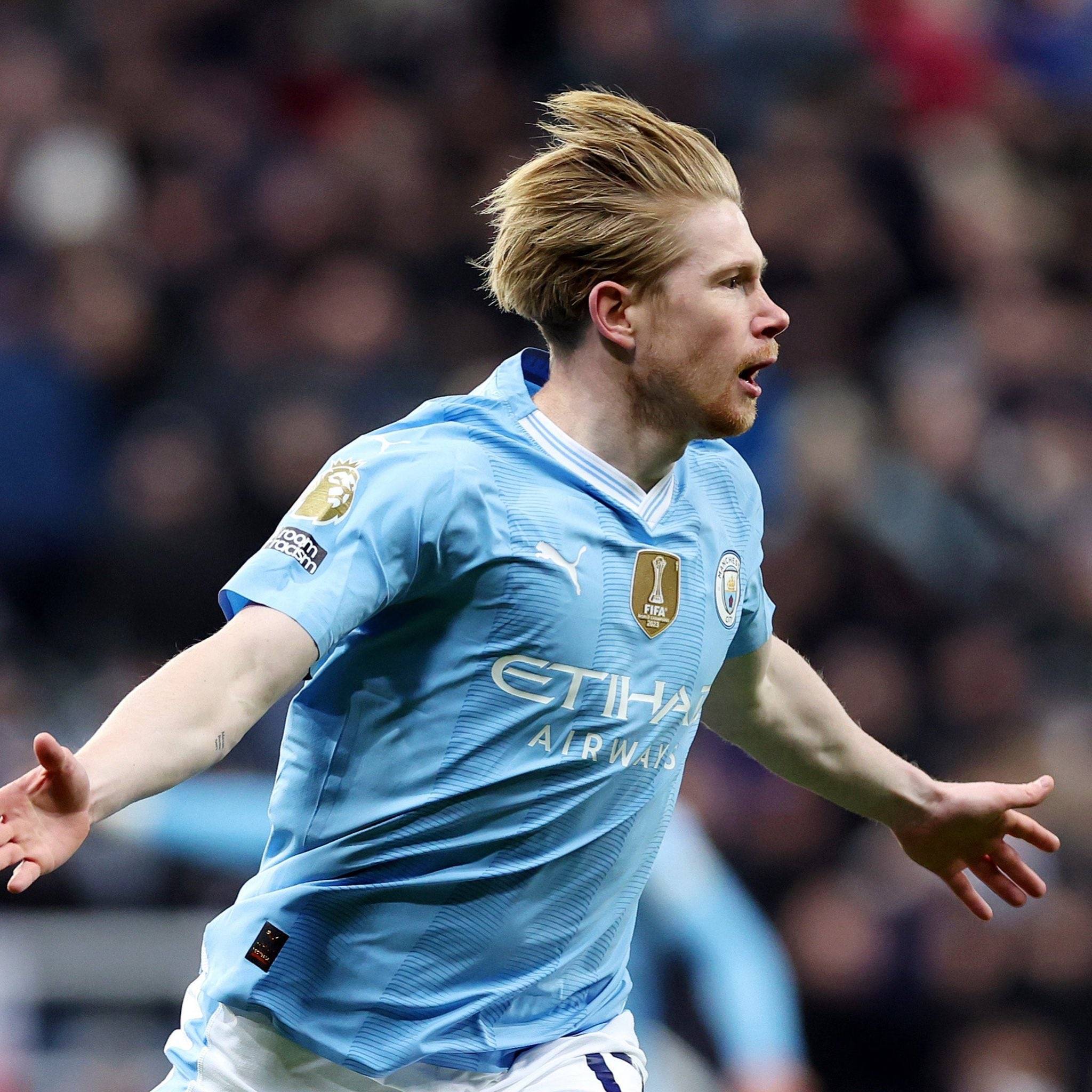 记者：巴萨有人反对买断拉什福德，因他逼抢力度不够&年薪高（记者：巴萨内部有人反对签下拉什福德，认为其压迫强度不足且薪资过高）